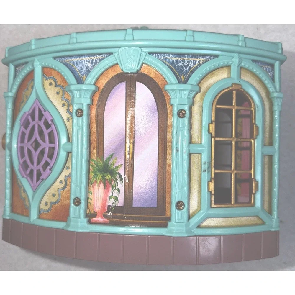 Disney includes playset